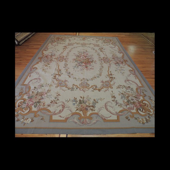 Lovely Large French Aubusson Style Oriental Area Rug 10 x 14