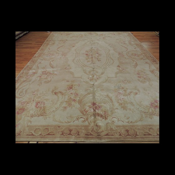 Beautiful Soft French Savonnerie Oriental Area Rug(Antique look) 10 x 14