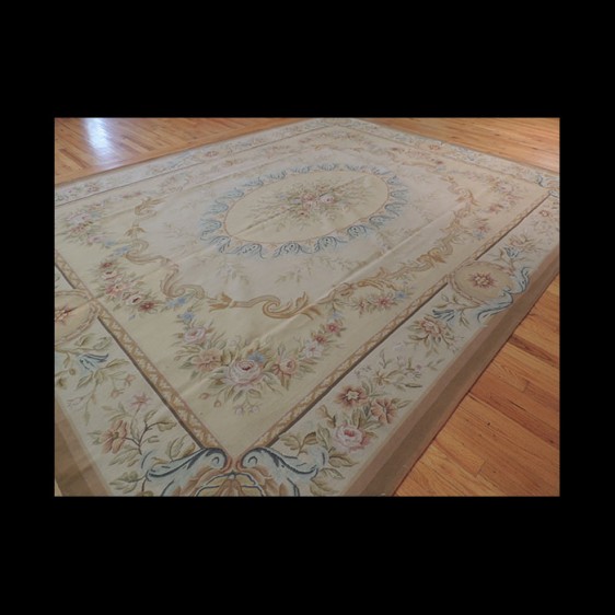 Delightful French Aubusson Design Oriental Area Rug 8 x 10